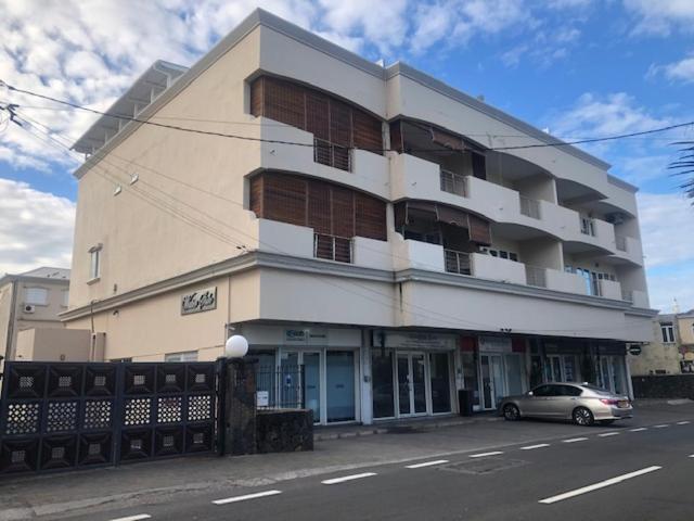 Ocean-View Penthouse With Roof Terrace, Grand Baie, Waterside Complex Apartment The Vale Exterior photo